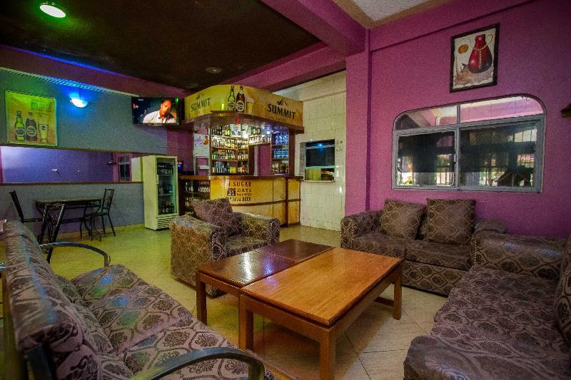 Viewers Park Hotel Найваша Экстерьер фото